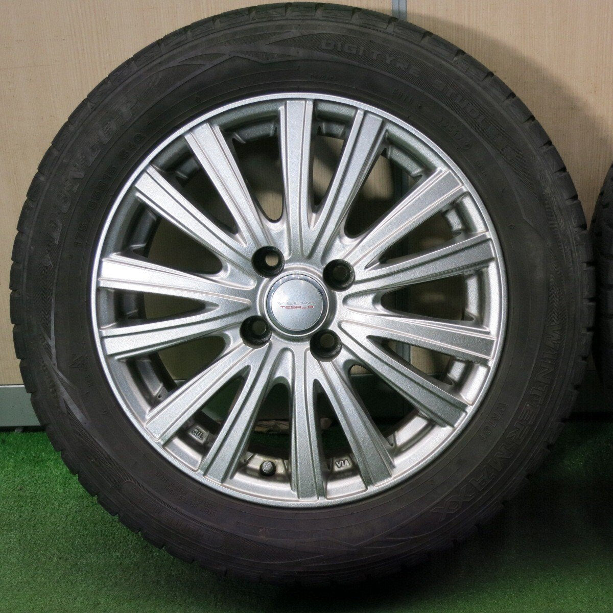 キレイ★スタッドレス 175/65R15 ダンロップ ウインターマックス WM01 VELVA TESALIA ヴェルヴァ PCD100/4H★5010406NJス