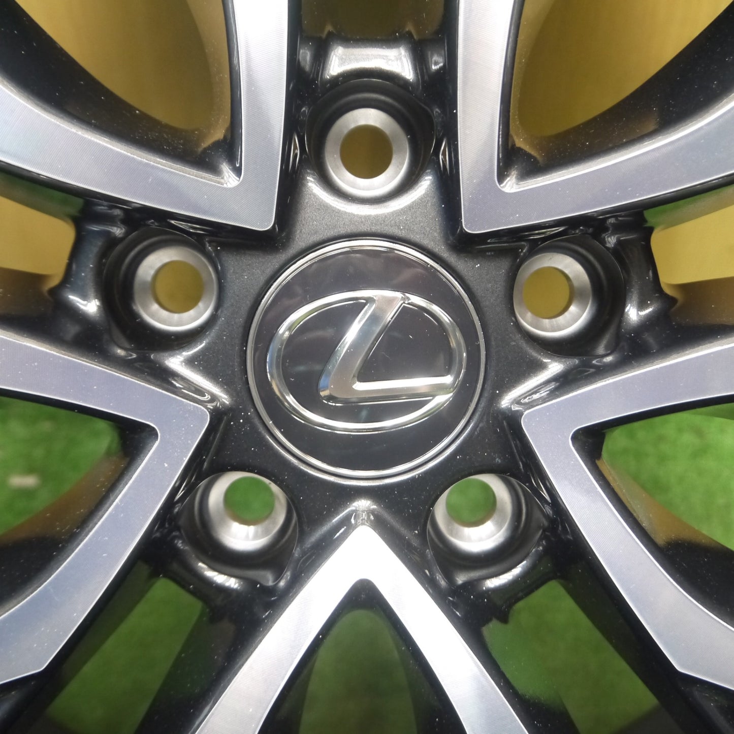 *送料無料* 新車外し★レクサス NX バージョンL 純正 ホイール 20インチ 20×7.5J PCD114.3/5H★4062506Hホ