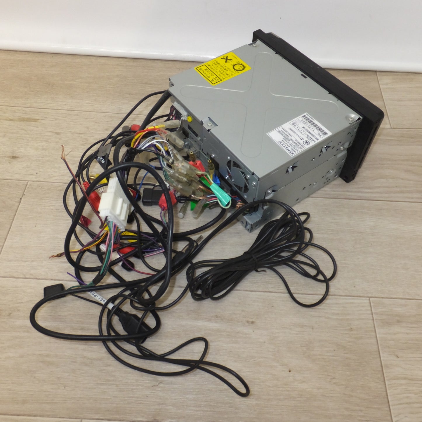 [送料無料] ★ケンウッド KENWOOD メモリーナビゲーション MDV-Z701W[19]★