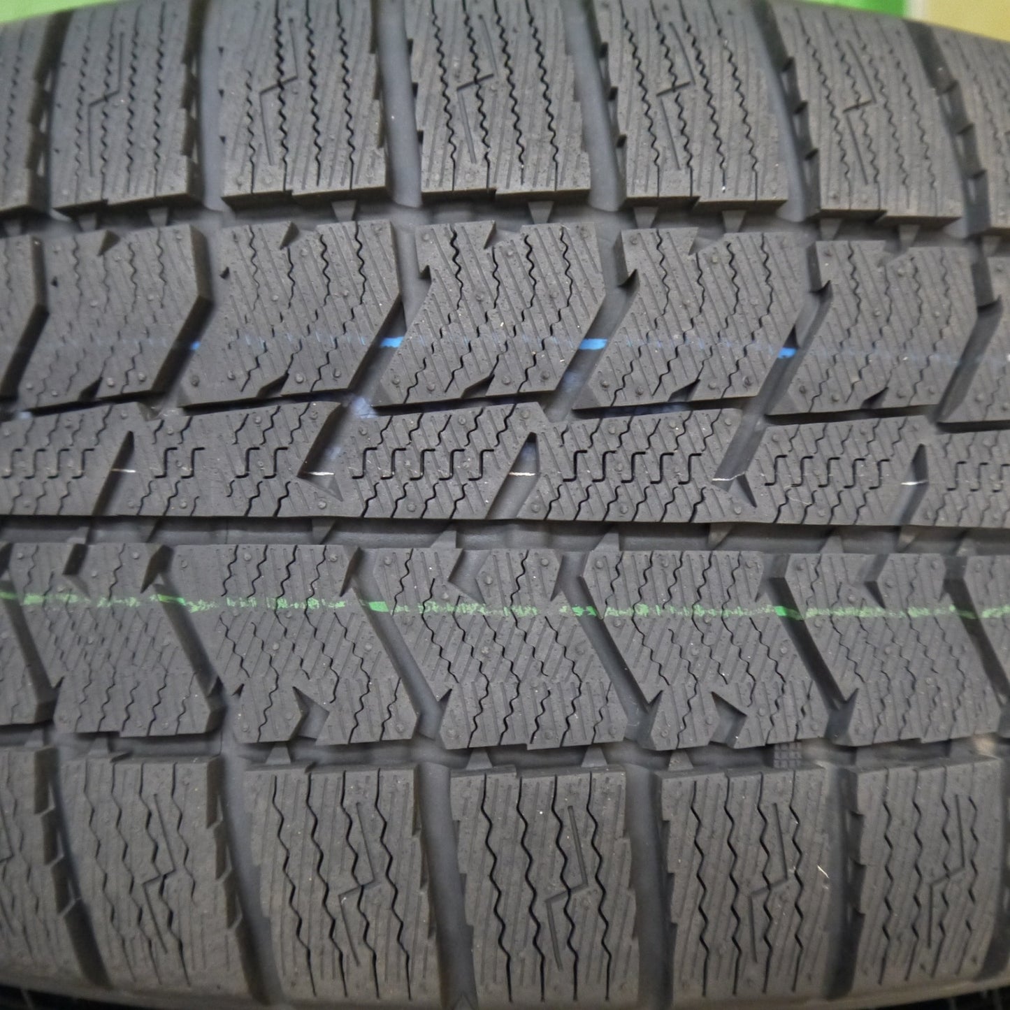 タイヤほぼ未使用！24年！キレイ★スタッドレス 225/45R17 トーヨー オブザーブ GIZ3 ZACK Sport-FT MONZA ザック 17インチ PCD114.3/5H★5042309Hス