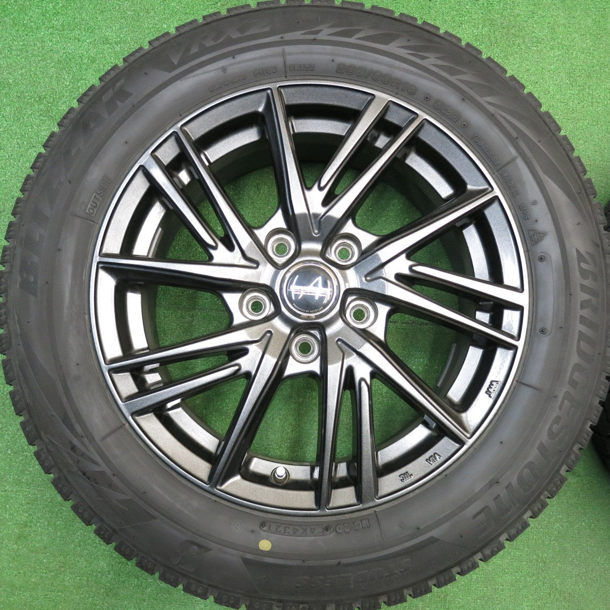 バリ溝！21年！キレイ！8.5分★スタッドレス 205/60R16 ブリヂストン ブリザック VRX2 WAREN ヴァーレン 16インチ PCD114.3/5H★5121112HAス