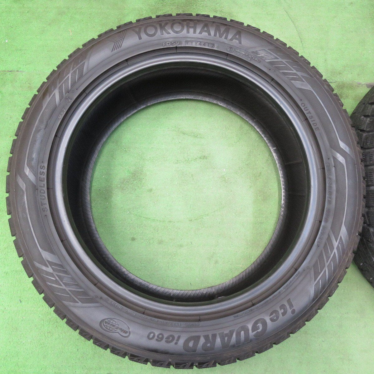 バリ溝！9.5分★スタッドレス 235/50R18 ヨコハマ アイスガード iG60 タイヤ 18インチ アルファード ヴェルファイア 等★5022118イスタ