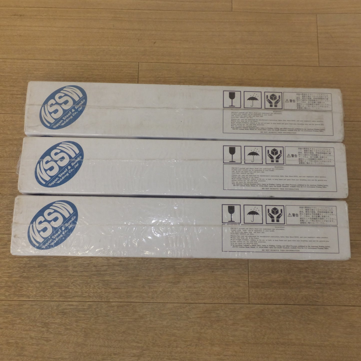 [送料無料] 未使用★日鉄溶接 NSSW WELDREAM Red ライムチタニヤ系被覆アーク溶接棒 NS-03Hi 4×450mm 5kg 3箱 セット★