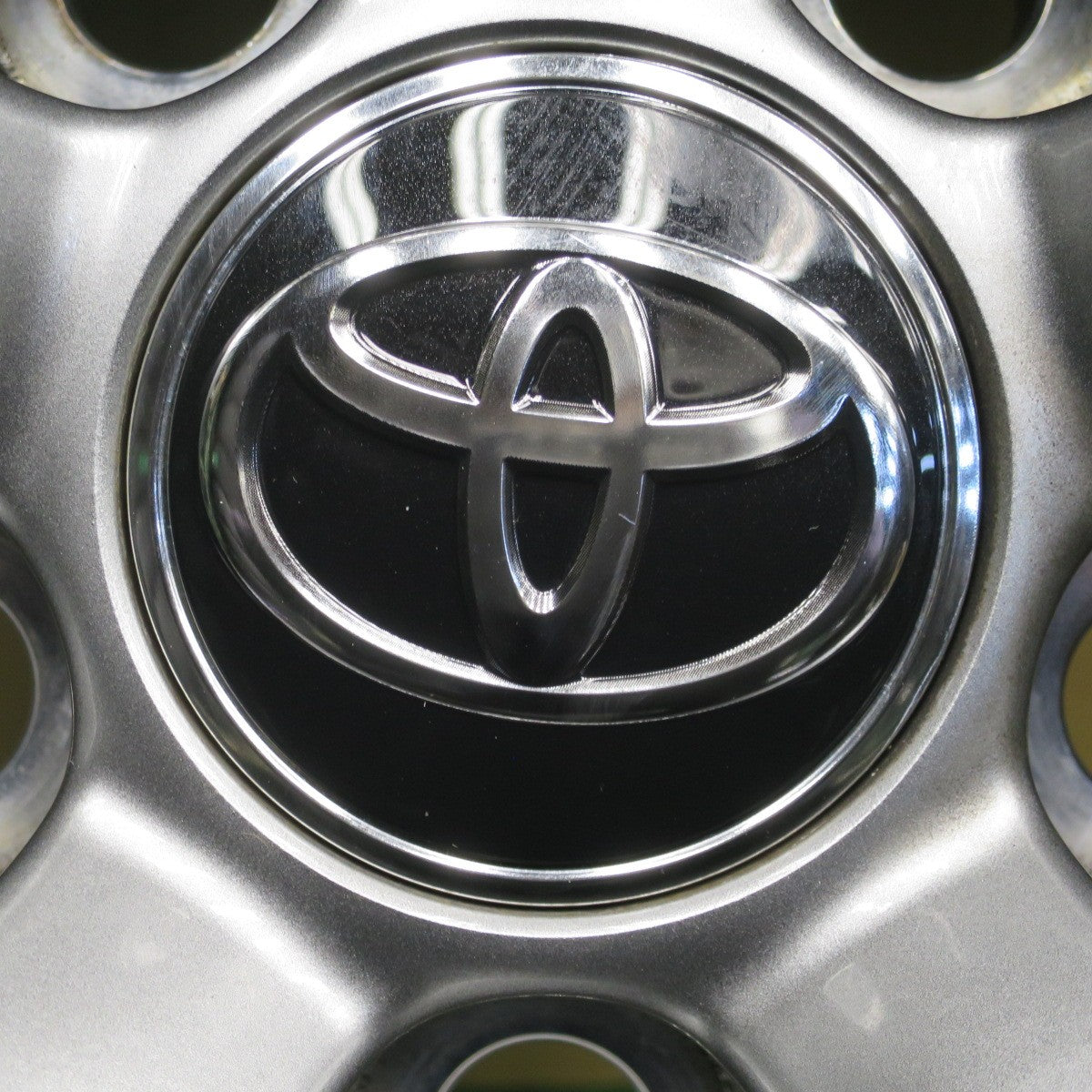 バリ溝！23年！キレイ！9.5分★トヨタ RAV4 G Z パッケージ 純正 235/55R19 ヨコハマ AVID GT 19インチ PCD114.3/5H★5112806NKノ