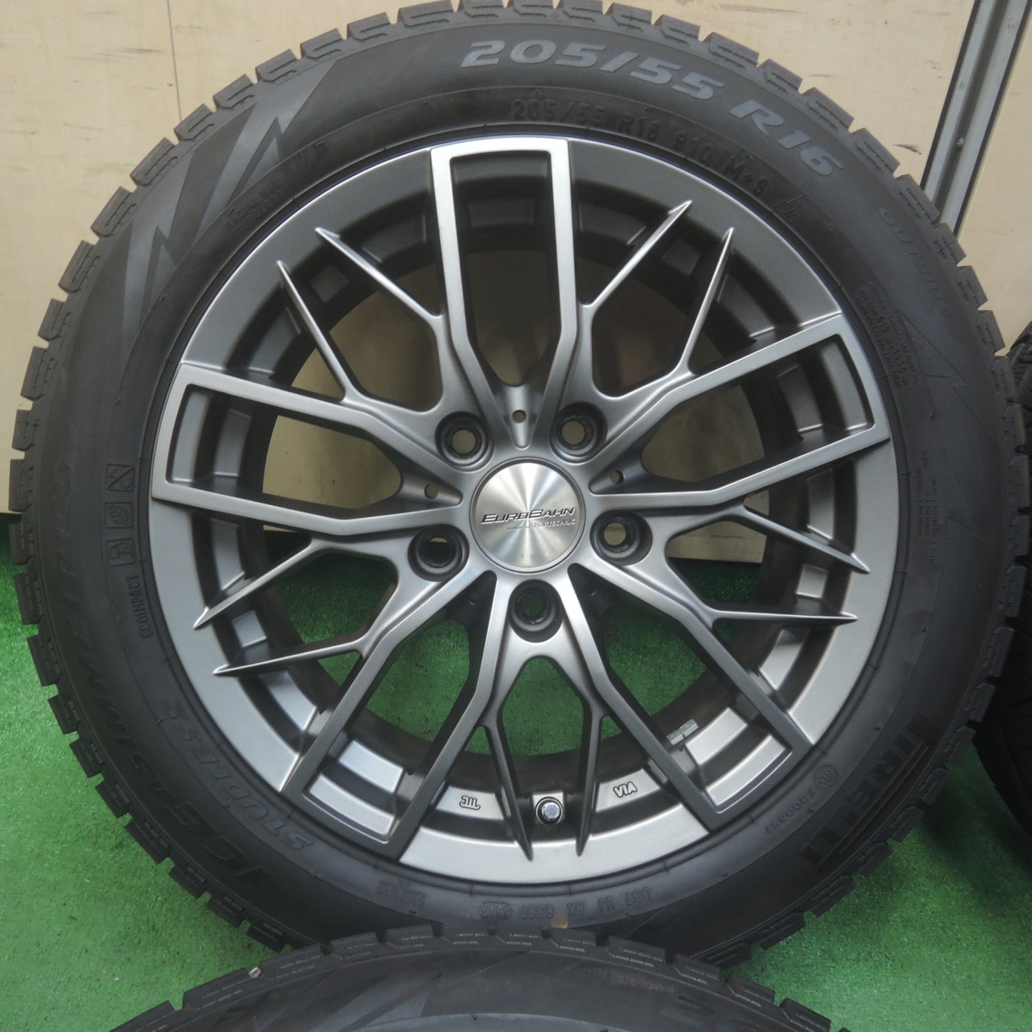 *送料無料* 超バリ溝！キレイ！ほぼ10分★BMW 等 EUROBAHN SPORTECHNIC 205/55R16 スタッドレス ピレリ アイスアシンメトリコ スポーツテクニック PCD120/5H★4071605SYス