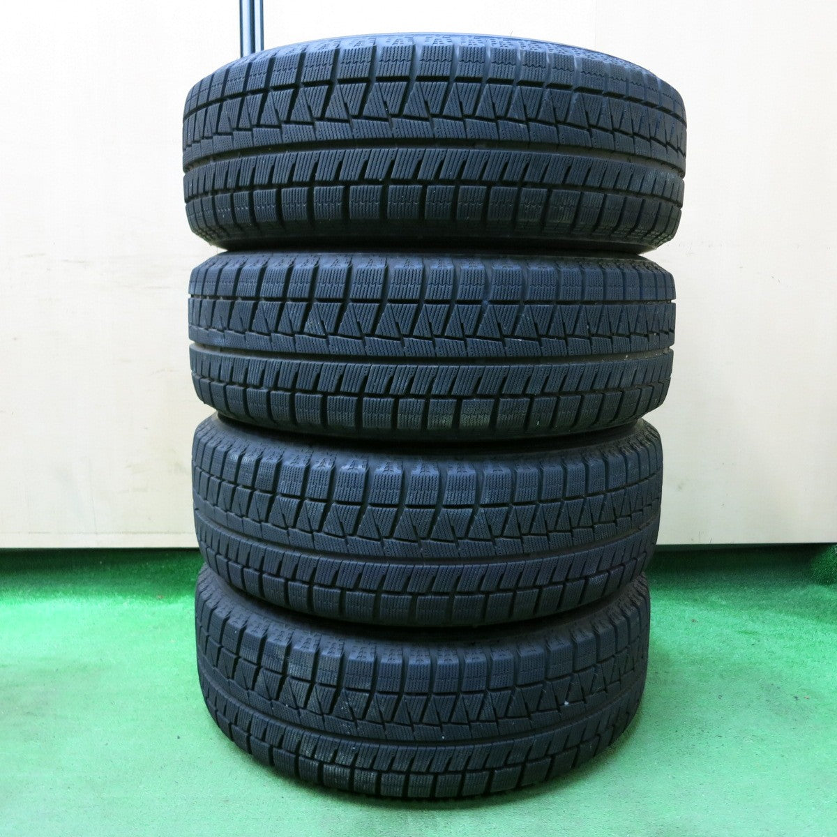 *送料無料* バリ溝！キレイ！9.5分★スタッドレス 215/60R16 ブリヂストン アイスパートナー2 REVERLINE リバーライン 16インチ PCD114.3/5H★4082004SYス