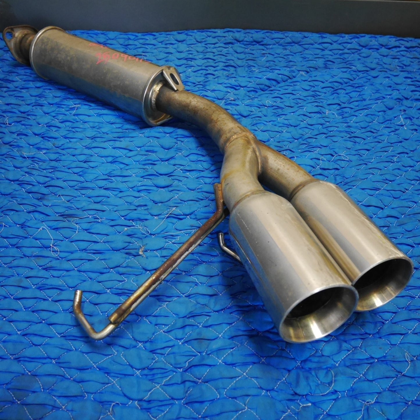 [送料無料] ☆ホンダ GD3 フィット 1.3Lモデル 全グレード 4WD除く 社外 マフラー 排気 カー パーツ メーカー 不明☆