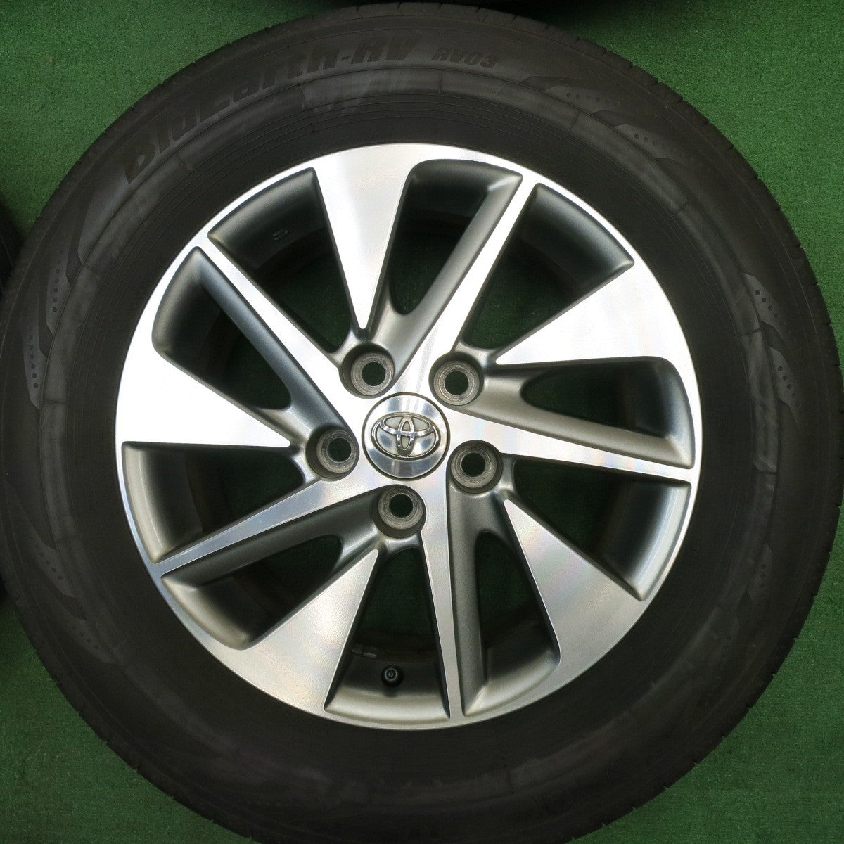 バリ溝！23年！9分★トヨタ 20系 アルファード ヴェルファイア 純正 215/65R16 ヨコハマ BluEarth-RV RV03 16インチ PCD114.3/5H★5041805TNノ
