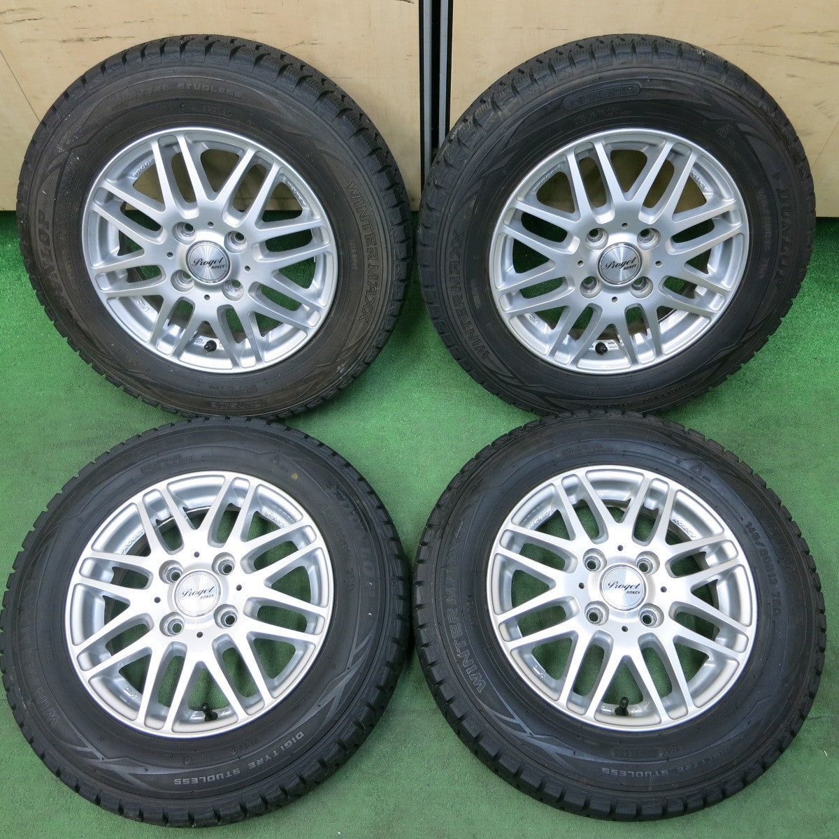 [送料無料] バリ溝！8.5分★スタッドレス 145/80R13 ダンロップ ウインターマックス WM01 Proget ROXCY 13インチ PCD100/4H★4110812SYス