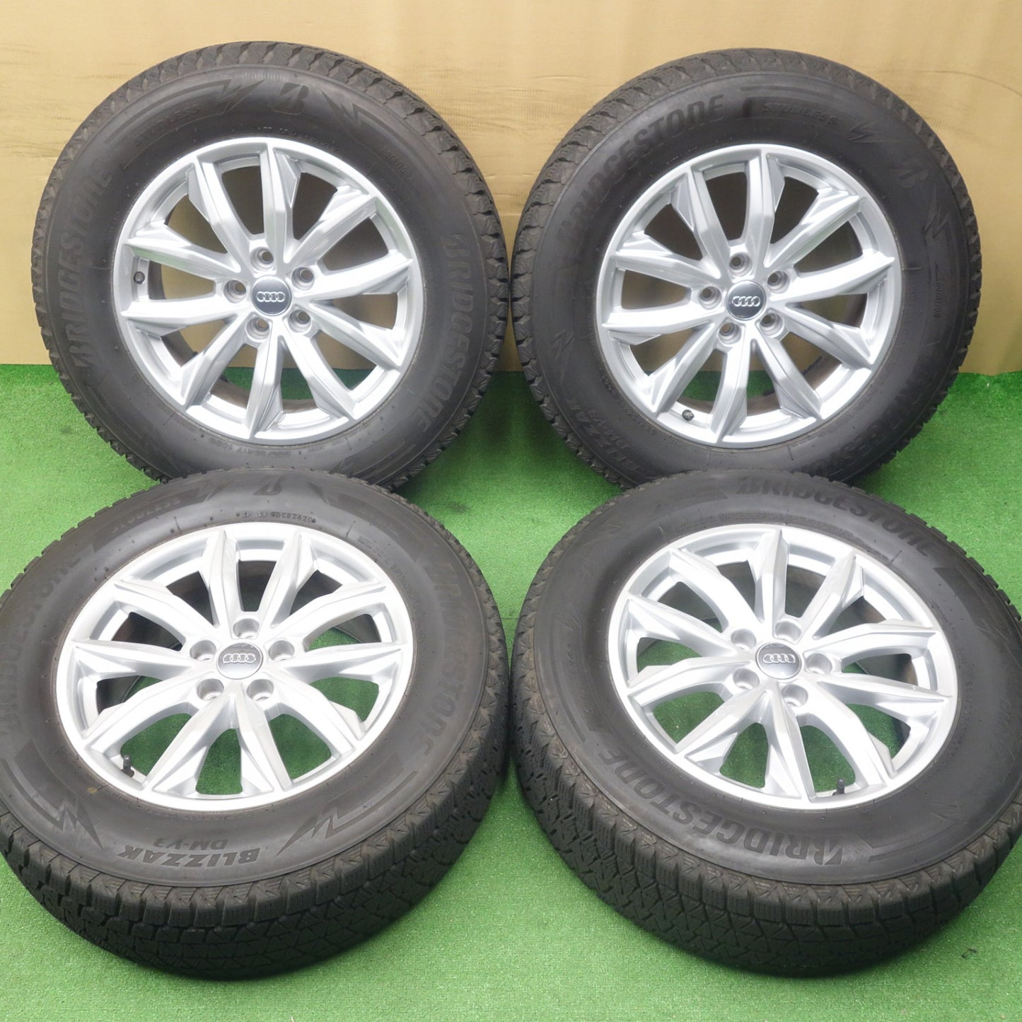 キレイ★アウディ Q5 純正 235/65R17 スタッドレス ブリヂストン ブリザック DM-V3 17インチ PCD112/5H★6041703KTス