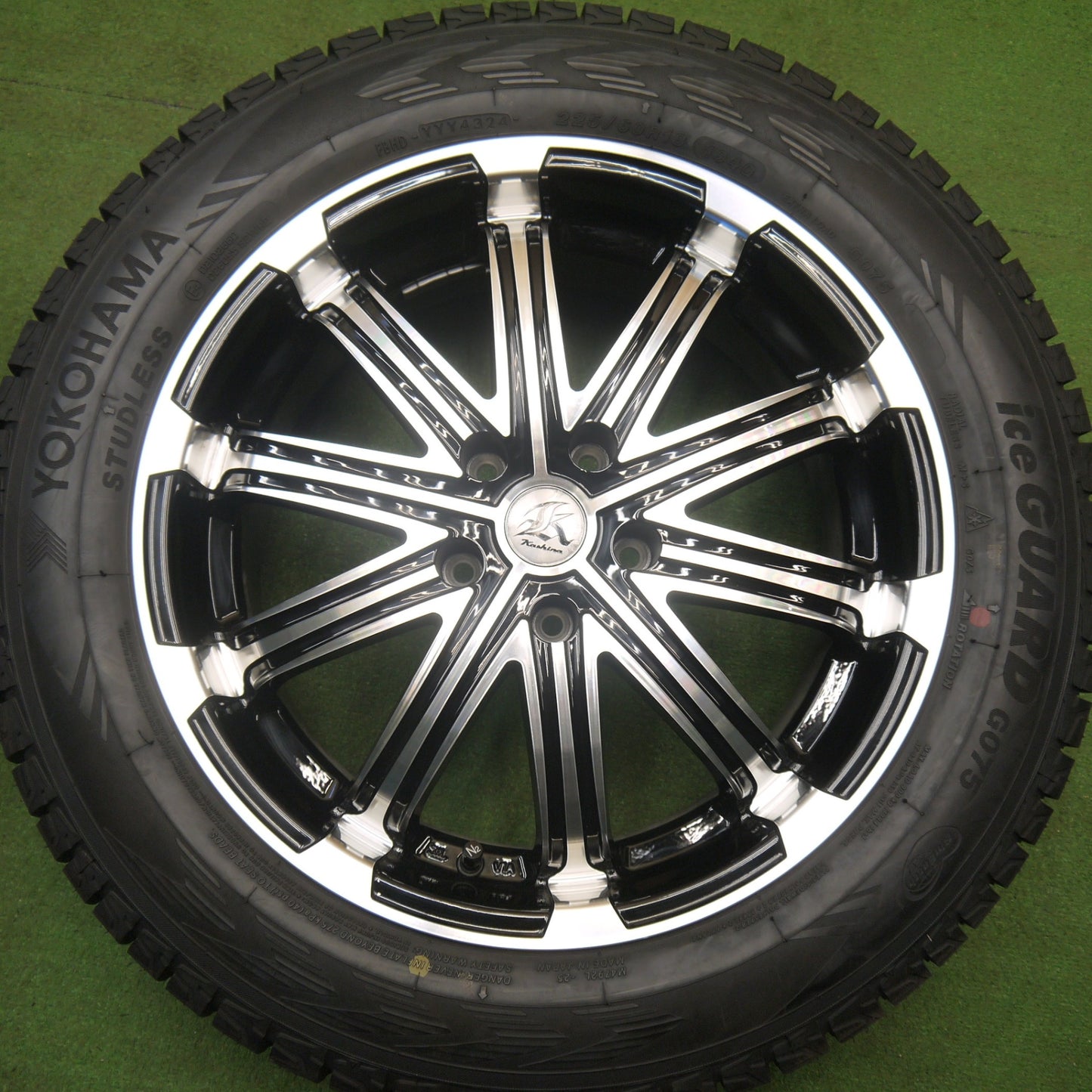 ほぼ未使用！24年！キレイ★Kashina V1 225/60R18 スタッドレス ヨコハマ アイスガード G075 カシーナ 18インチ PCD114.3/5H★6012002Hス