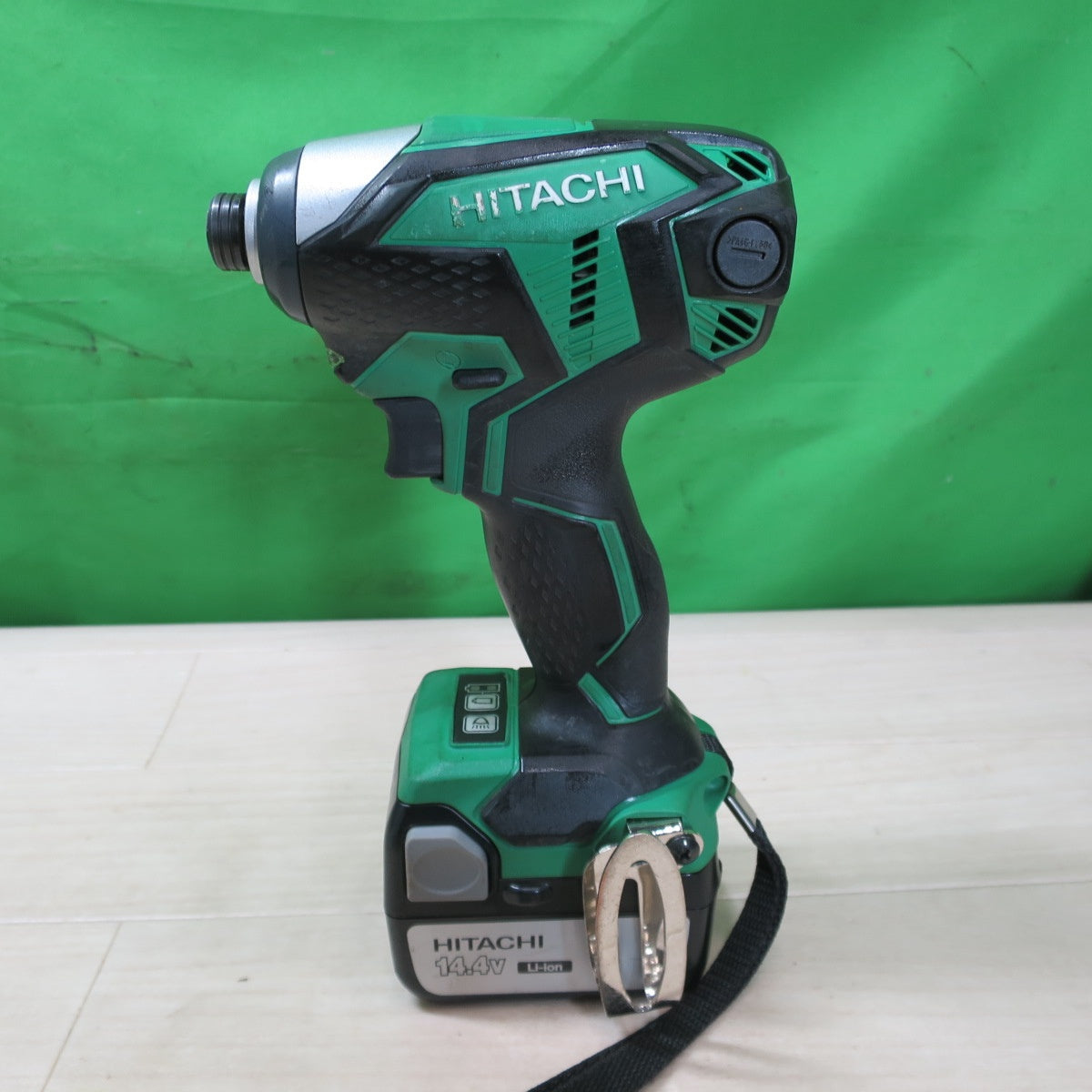 [送料無料] バッテリー2個付☆日立 コードレス インパクト ドライバ 14.4V WH14DKL 電動 工具 DIY ハイコーキ☆