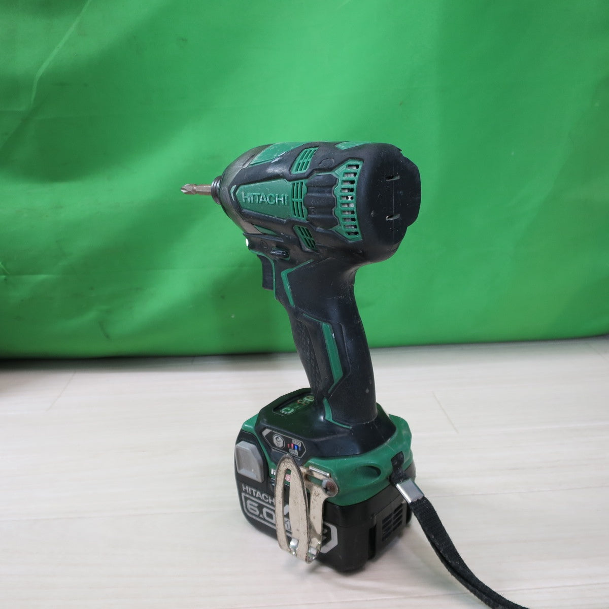 [送料無料] ☆日立工機 コードレス インパクト ドライバー 14.4V WH14DDL2? 充電器 バッテリー 付き 電動 工具☆