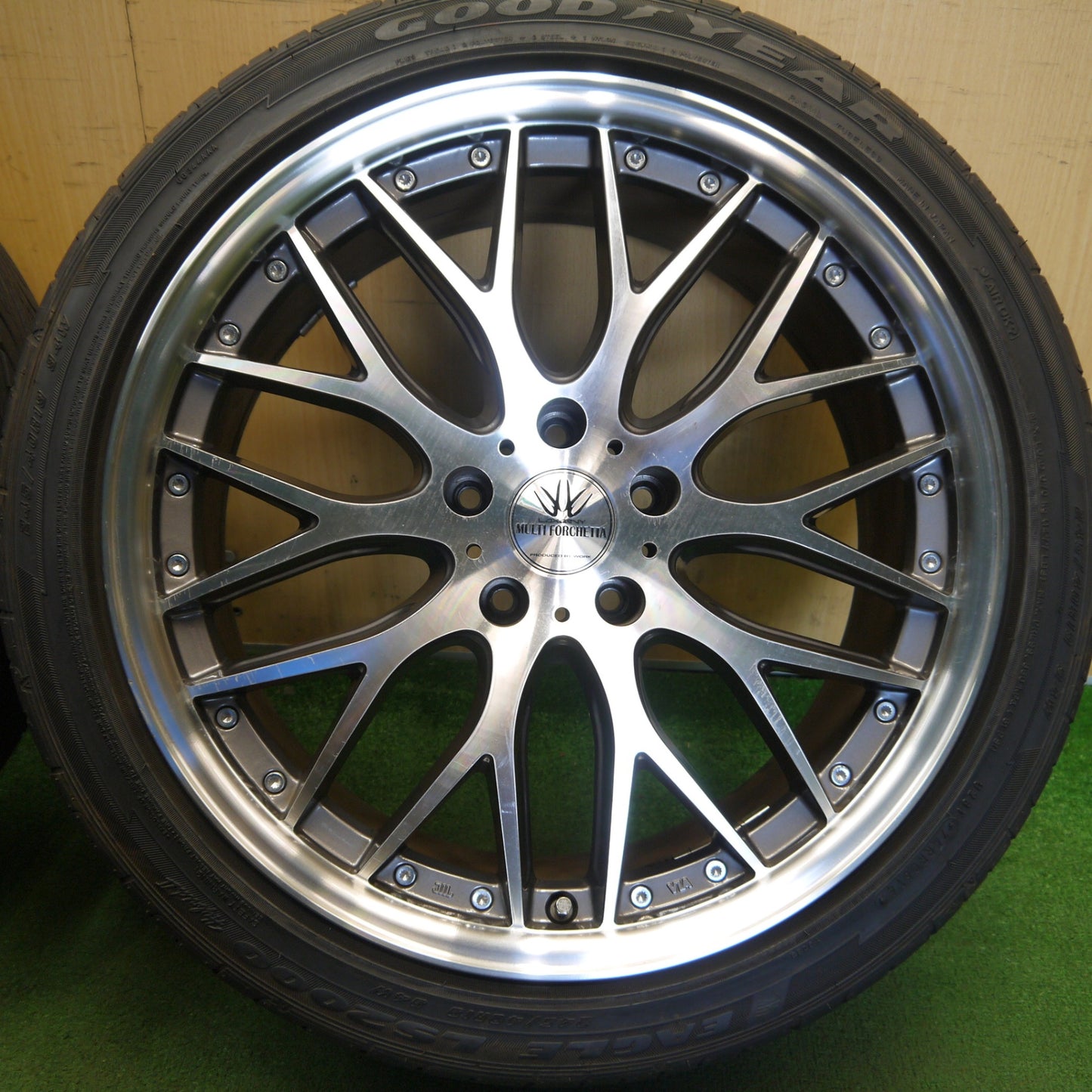 4本価格★LOXARNY MULTI FORCHETTA 245/40R19 グッドイヤー イーグル LS2000 hybrid2 ロクサーニ マルチフォルケッタ 19インチ PCD114.3/5H★6051205Hノ