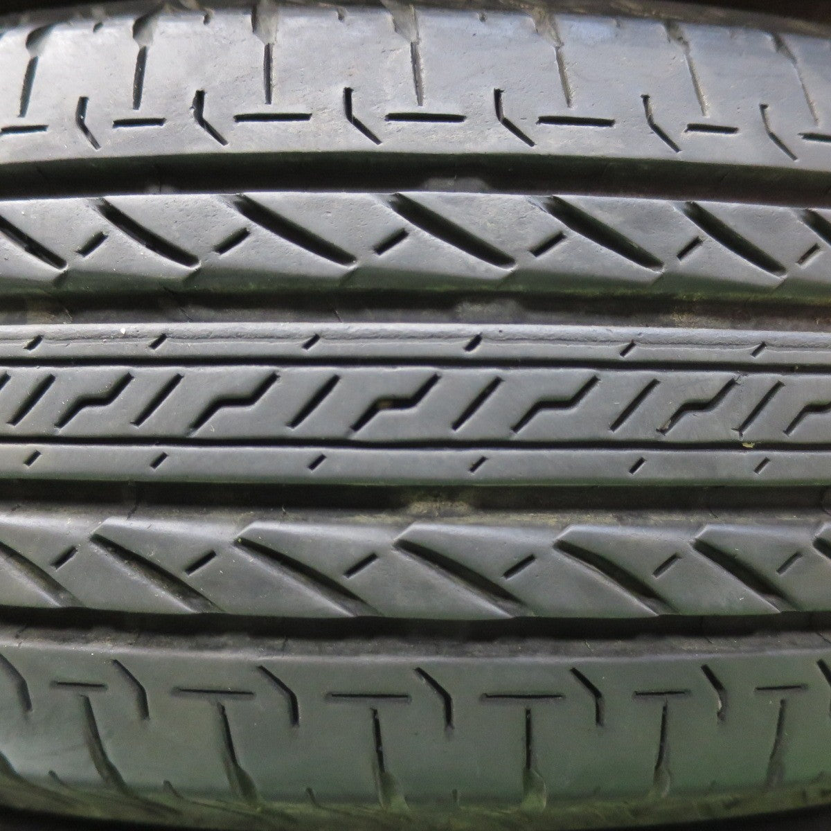 [送料無料] バリ溝！22年！8.5分★ジムニー 等 175/80R16 ブリヂストン デューラー H/L 852 DUELER タイヤ 16インチ★5010614イノタ