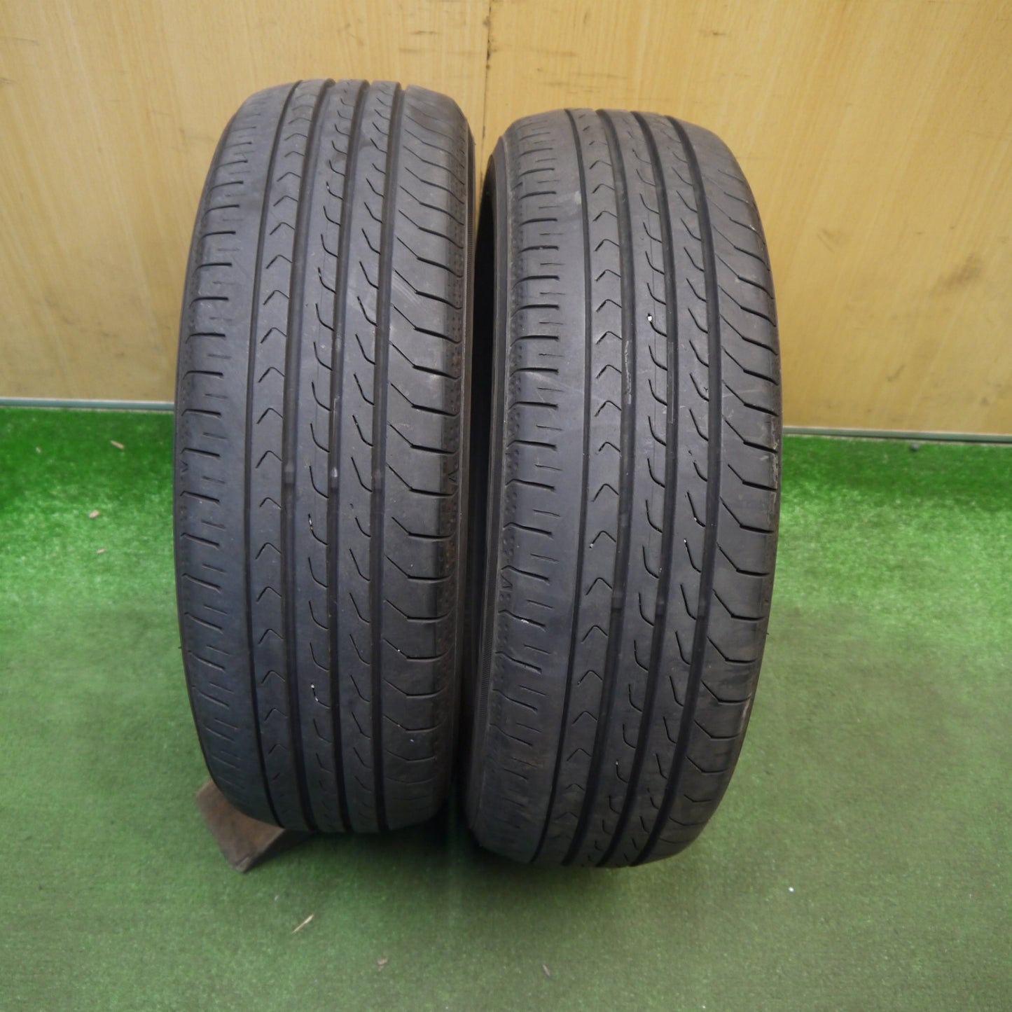 バリ溝！23年！8.5分！2本★165/65R14 ヨコハマ BluEarth-RV RV03 CK ブルーアース 14インチ タイヤ タンク ルーミー ハスラー ソリオ デリカ D:2 等★6031702Hノタ