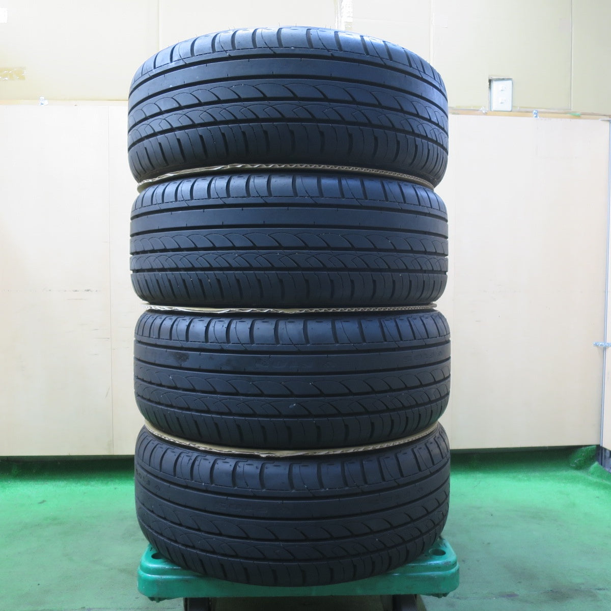 バリ溝！24年！9.5分以上★Kranze ELABORAR 225/30R20 ミネルバ ラジアル F105 クレンツェ エルアボラ 20インチ PCD114.3/5H★5101901IMノ