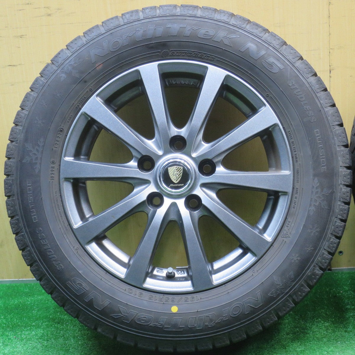 バリ溝！22年！9.5分★スタッドレス 195/65R15 オートバックス ノーストレック N5 MANARAY SPORT マナレイ スポーツ 15インチ PCD114.3/5H★5112104NJス