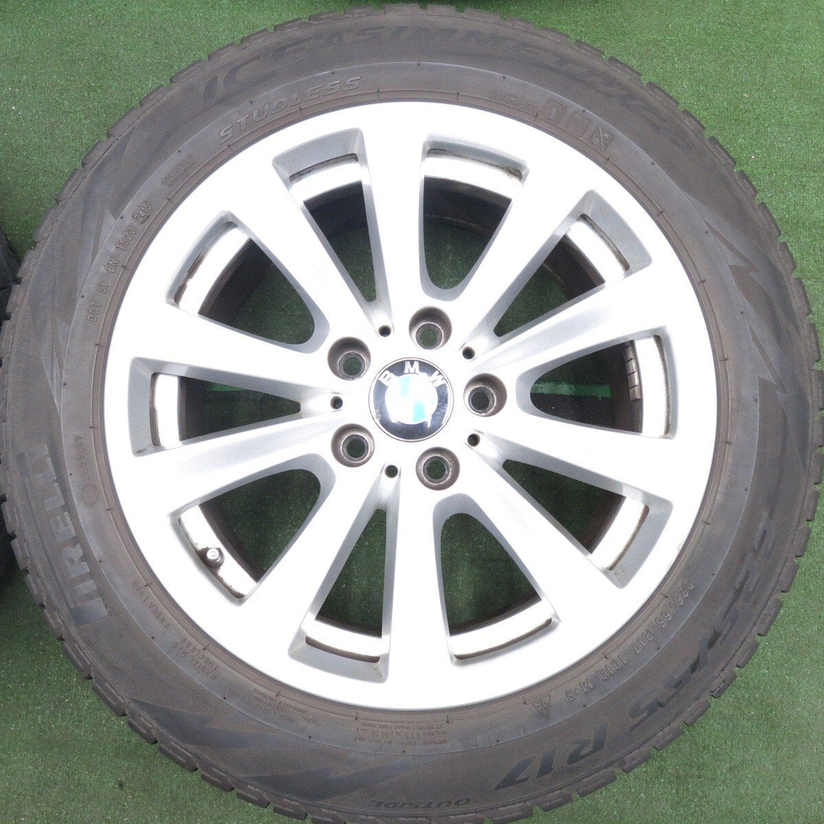 4本価格★BMW 5シリーズ F10 純正 225/55R17 スタッドレス ピレリ アイスアシンメトリコ 17インチ PCD120/5H★4050701HAス