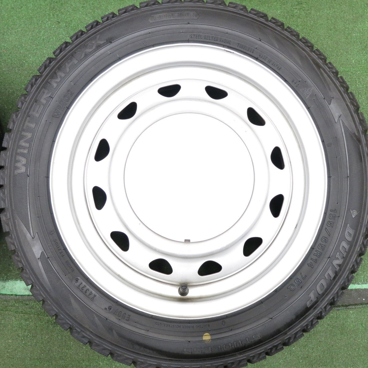 *送料無料* タイヤほぼ未使用！21年★スタッドレス 155/65R14 ダンロップ ウインターマックス WM02 スチール 14インチ PCD100 114.3/4H マルチ★4051007HAス