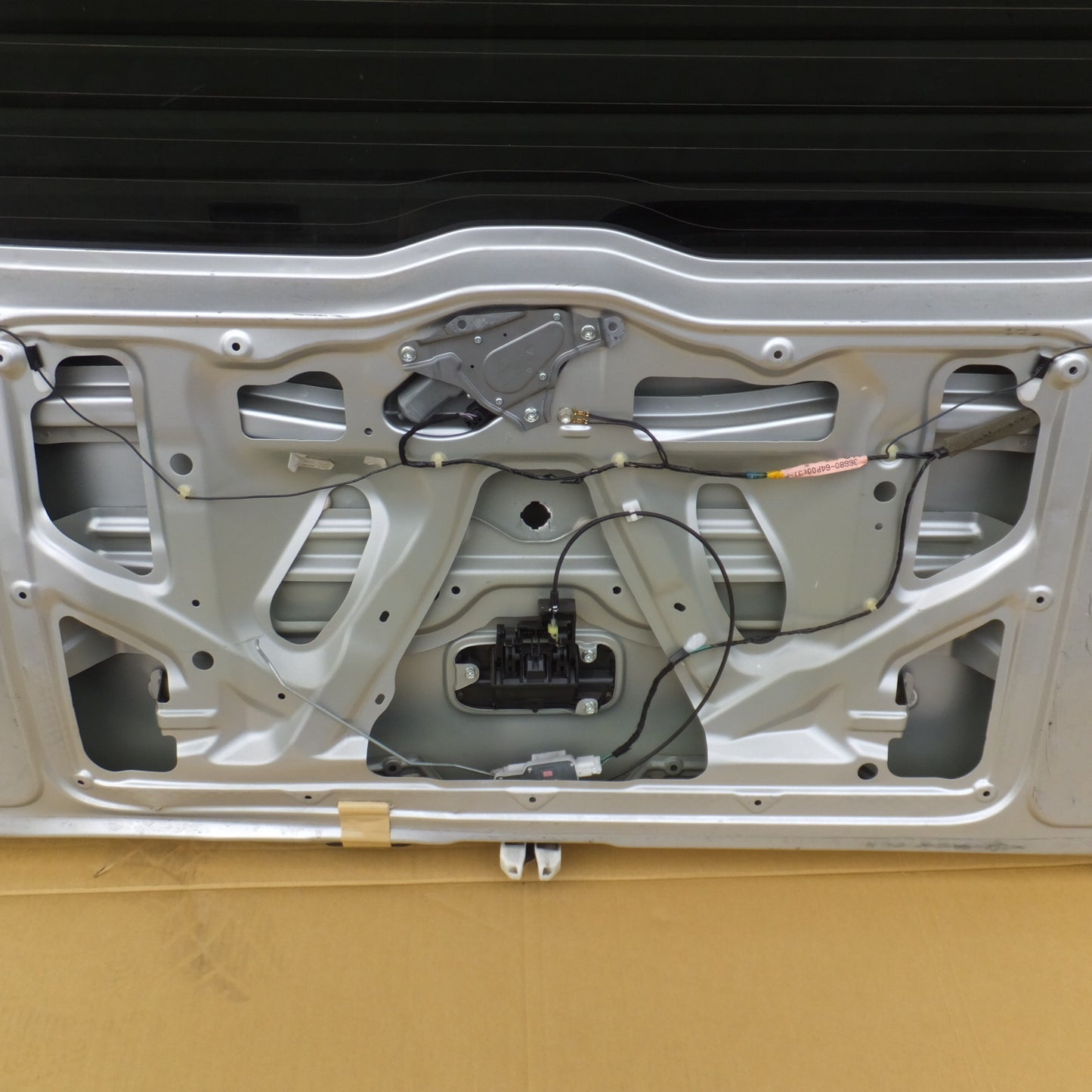 【岐阜発 直接引取限定】現状品★日産 NISSAN 純正 クリッパー NV100 S331V H30 リアハッチ リアゲート バックドア★