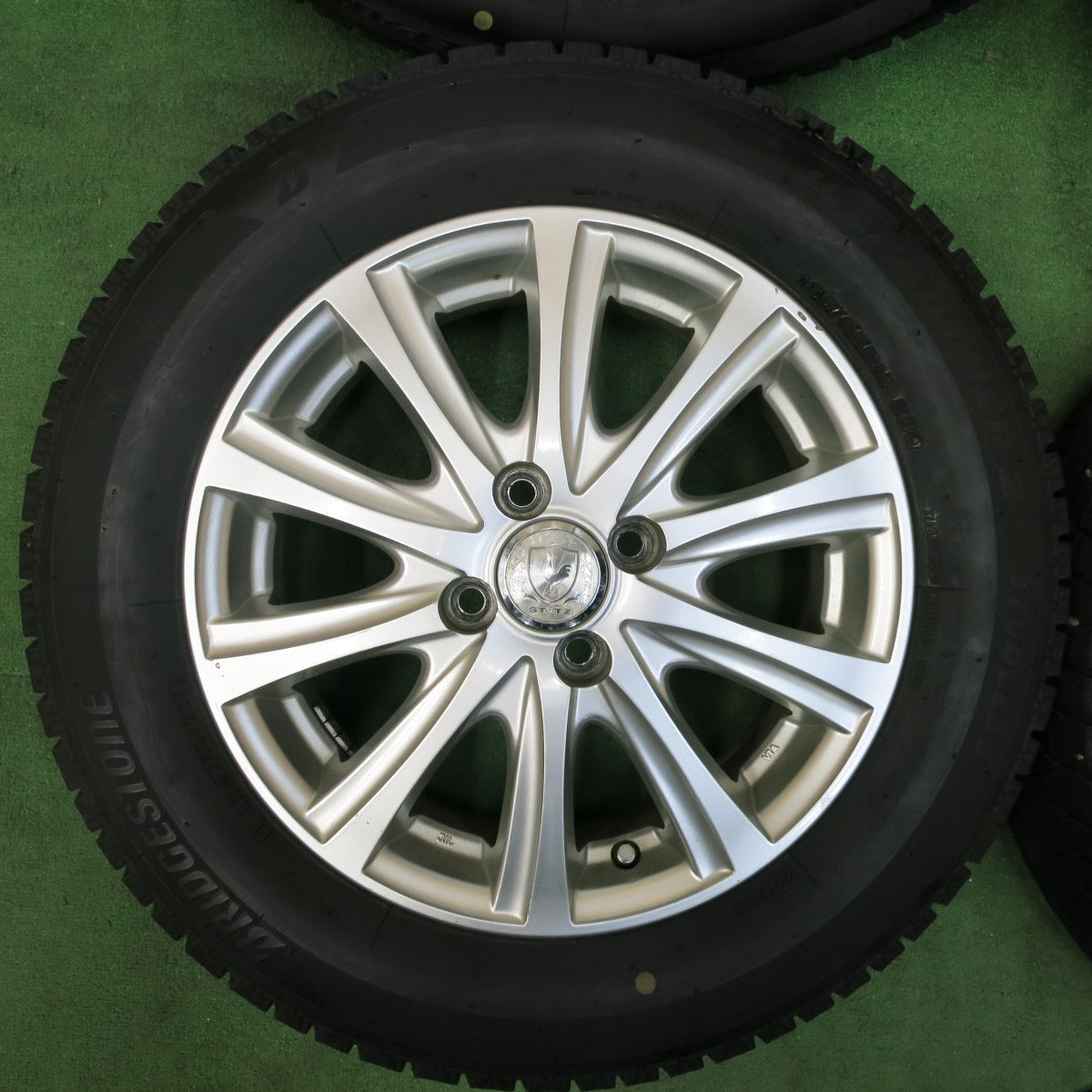 [送料無料] バリ溝！21年！8.5分★スタッドレス 185/65R15 ブリヂストン アイスパートナー2 STYTZ 15インチ PCD100/4H★4111905SYス