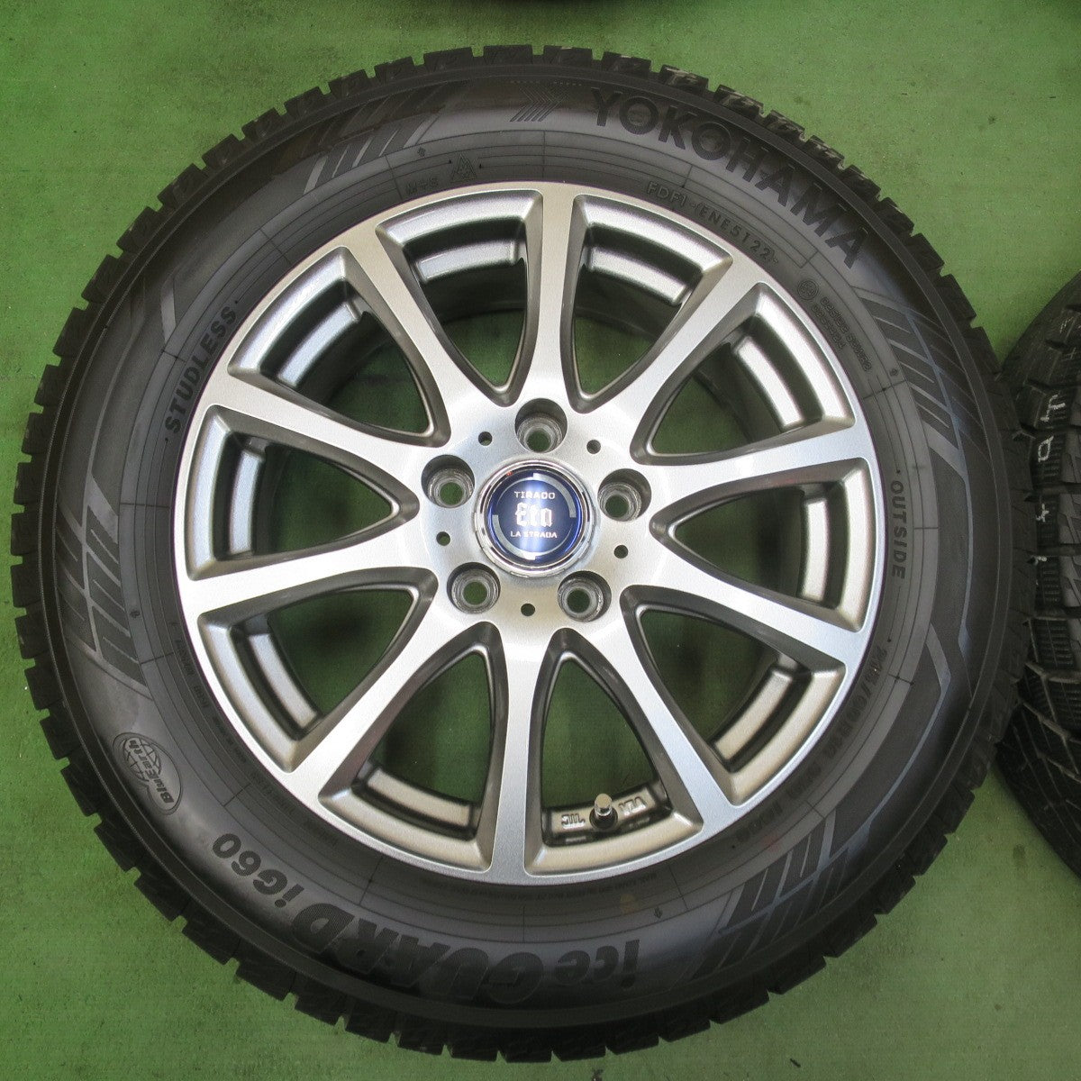バリ溝！22年！キレイ！9.5分★スタッドレス 215/60R16 ヨコハマ アイスガード iG60 TIRADO Eta LA STRADA ティラード ラストラーダ 15インチ PCD114.3/5H★5122002イス