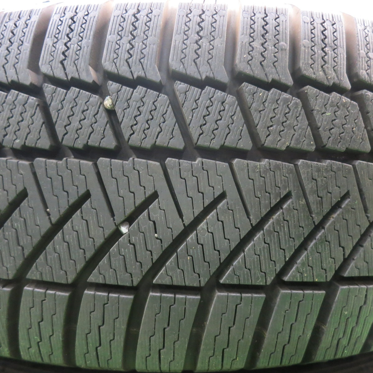 [送料無料] バリ溝！23年！キレイ！9.5分以上★スタッドレス 185/65R15 バイキング WINTECH WT6 Zmeist M5 15インチ PCD100/4H★4102903HAス