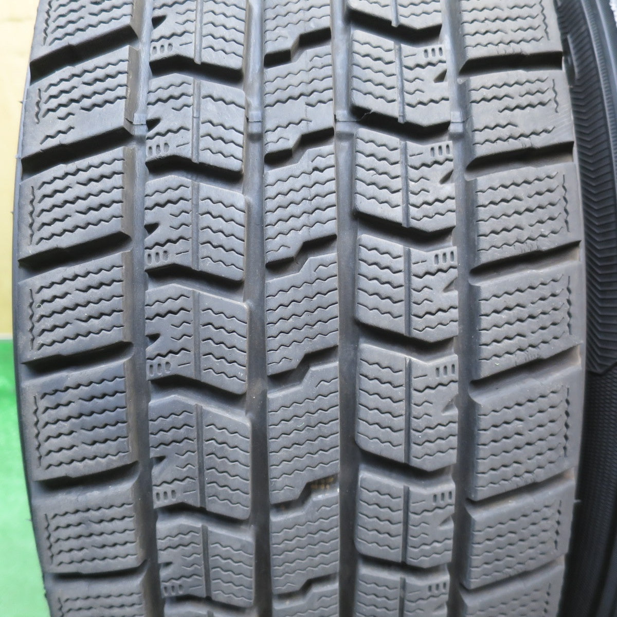 バリ溝！24年！キレイ！9.5分◎スタッドレス 215/60R17 グッドイヤー アイスナビ7 ravrion RS01 ラブリオン 17インチ PCD114.3/5H◎6062301NJス