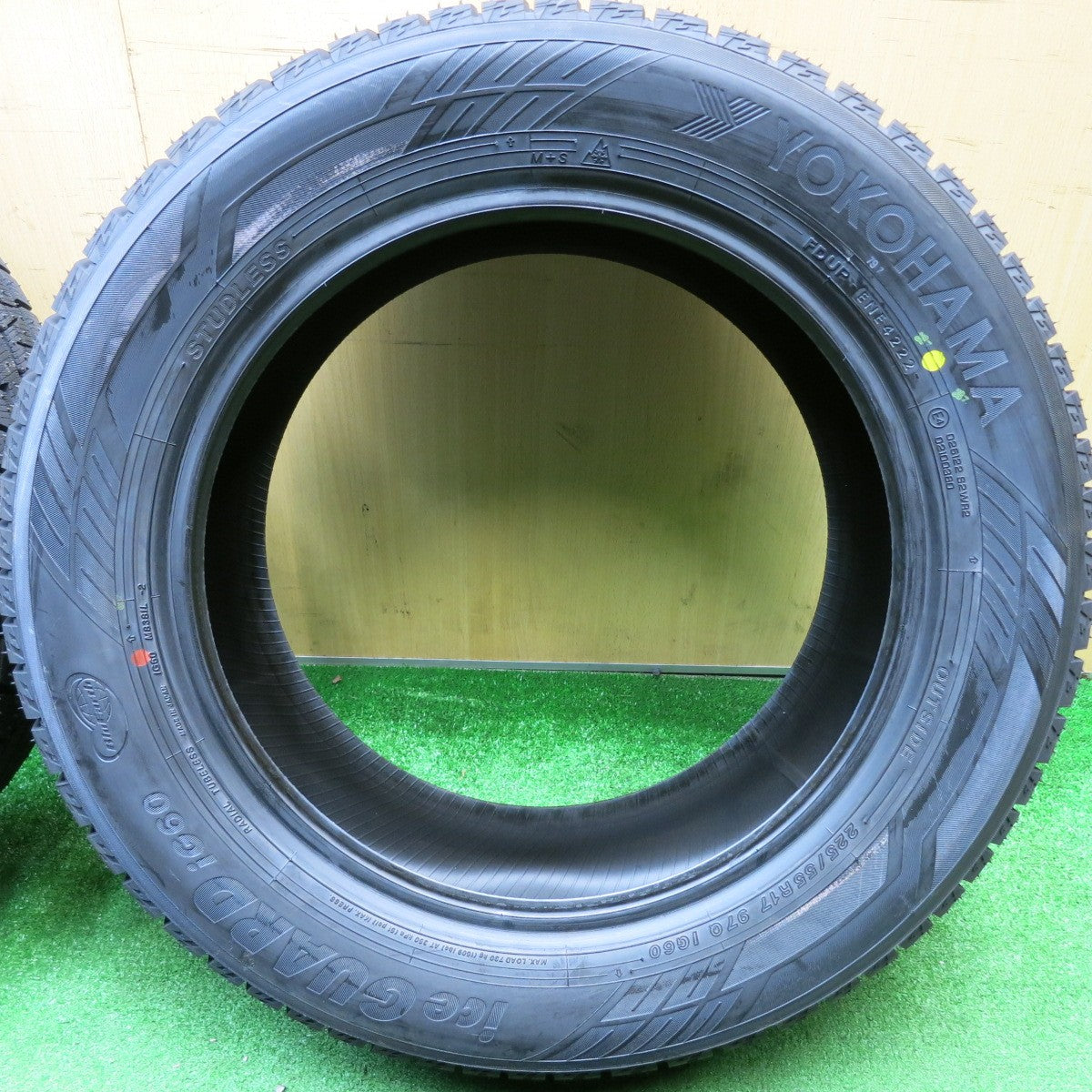 未使用！22年★スタッドレス 225/55R17 ヨコハマ アイスガード iG60 タイヤ 17インチ XV アルファード アウトランダー アテンザ 等★5123104HAスタ