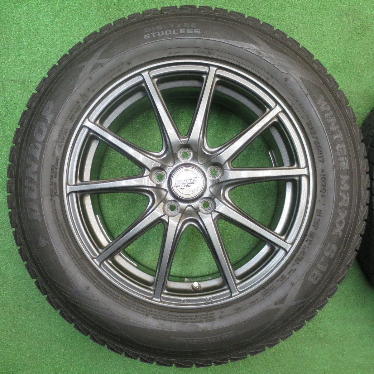 バリ溝！キレイ！9分★スタッドレス 225/65R17 ダンロップ ウインターマックス SJ8 FINAL SPEED ファイナル スピード 17インチ PCD114.3/5H★5111901NJス