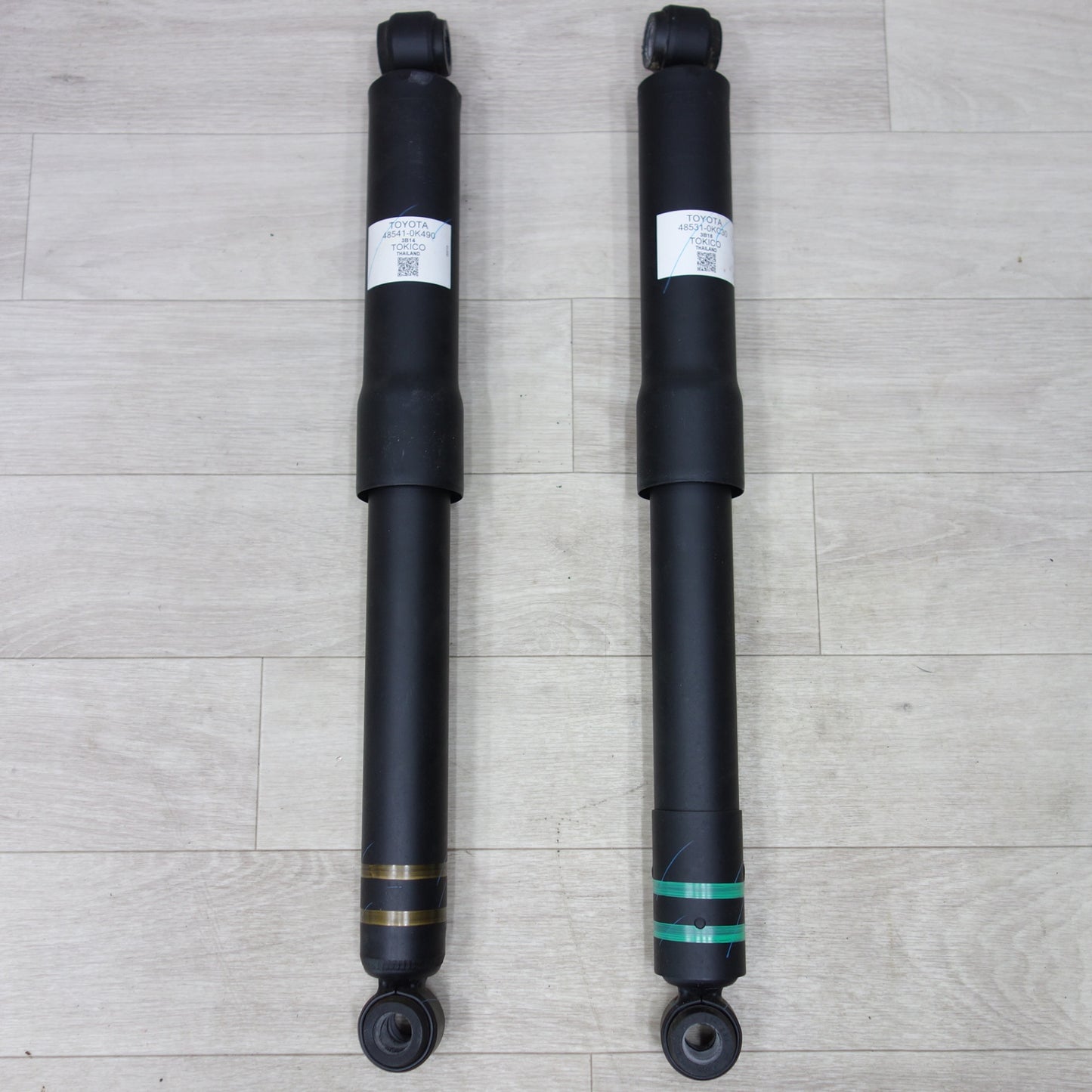 [送料無料] ◆トヨタ ハイラックス GUN125 純正 サスペンション 1台分 48541-0K490 48531-0KC30 48510-0KC50◆