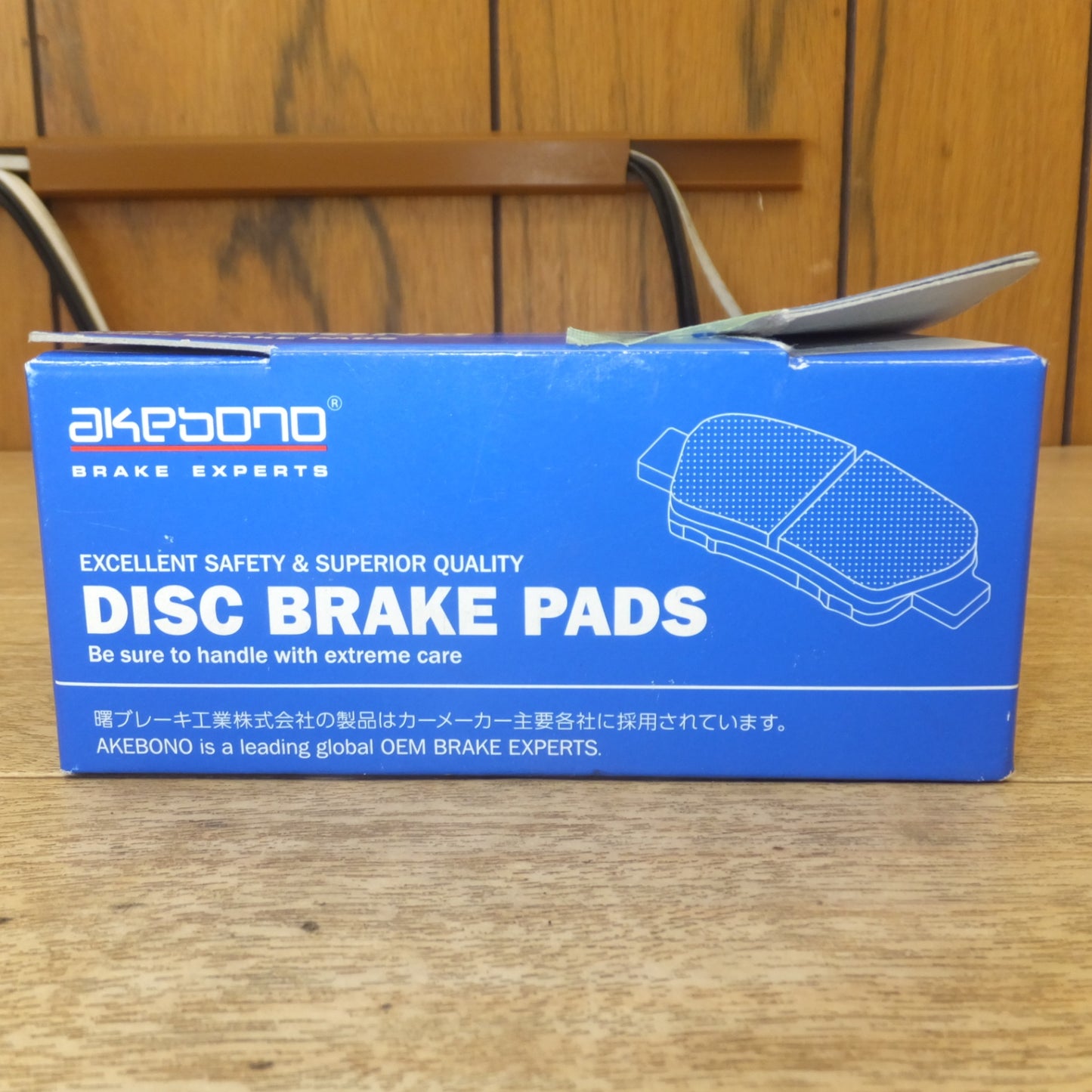 [送料無料] 未使用★曙ブレーキ工業 akebono フロント ブレーキパッド FRONT PAD AN-129K　マツダ AZオフロード　スズキ ジムニー　など★
