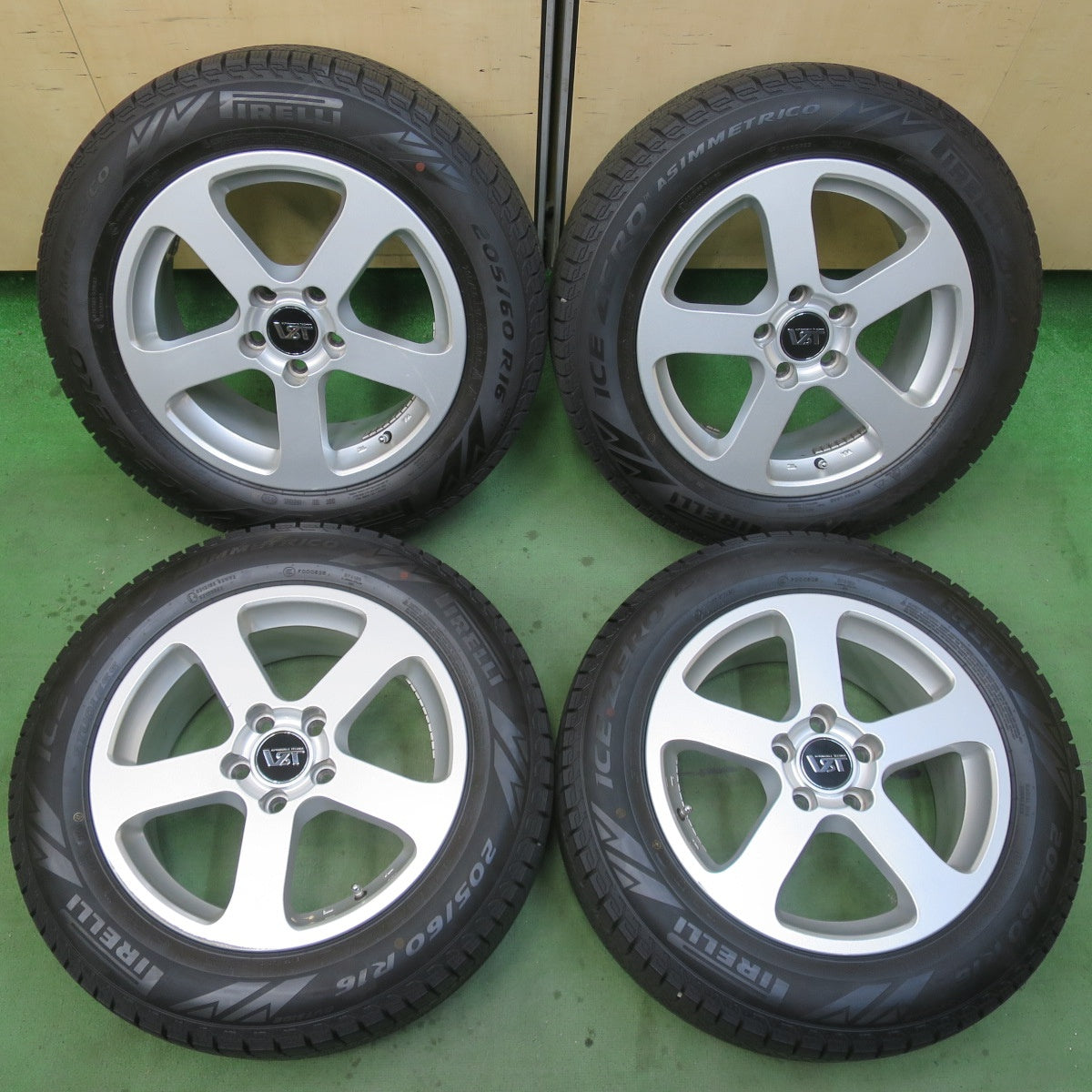 バリ溝！24年！ほぼ10分★ボルボ 等 VST RS 205/60R16 スタッドレス ピレリ アイスゼロ アシンメトリコ 社外 アルミ 16インチ PCD108/5H★6012702イス