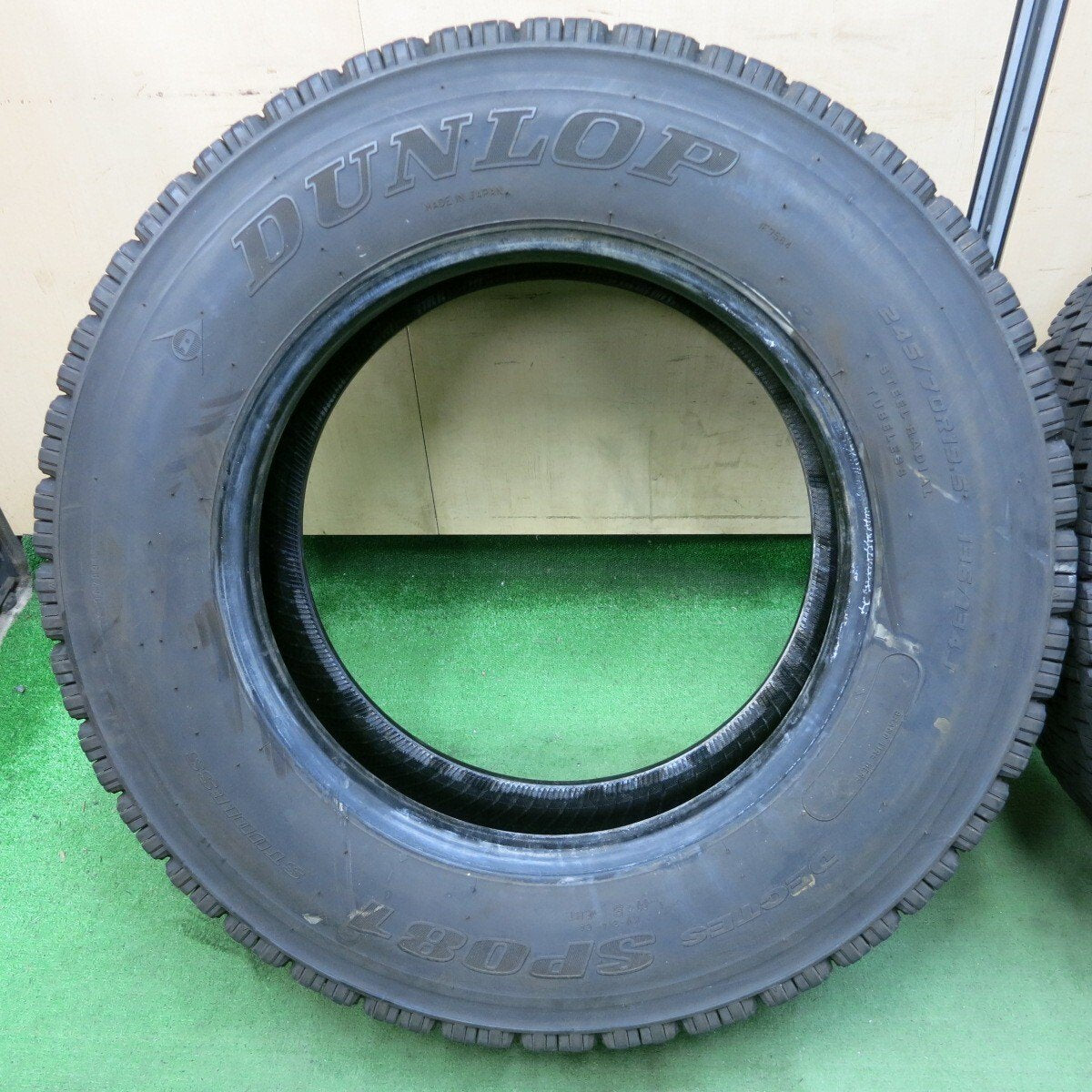 2本 23年★トラック タイヤ 245/70R19.5 136/134J スタッドレス ダンロップ デクテス SP081 DECTES 19.5インチ★5030302ナスタ