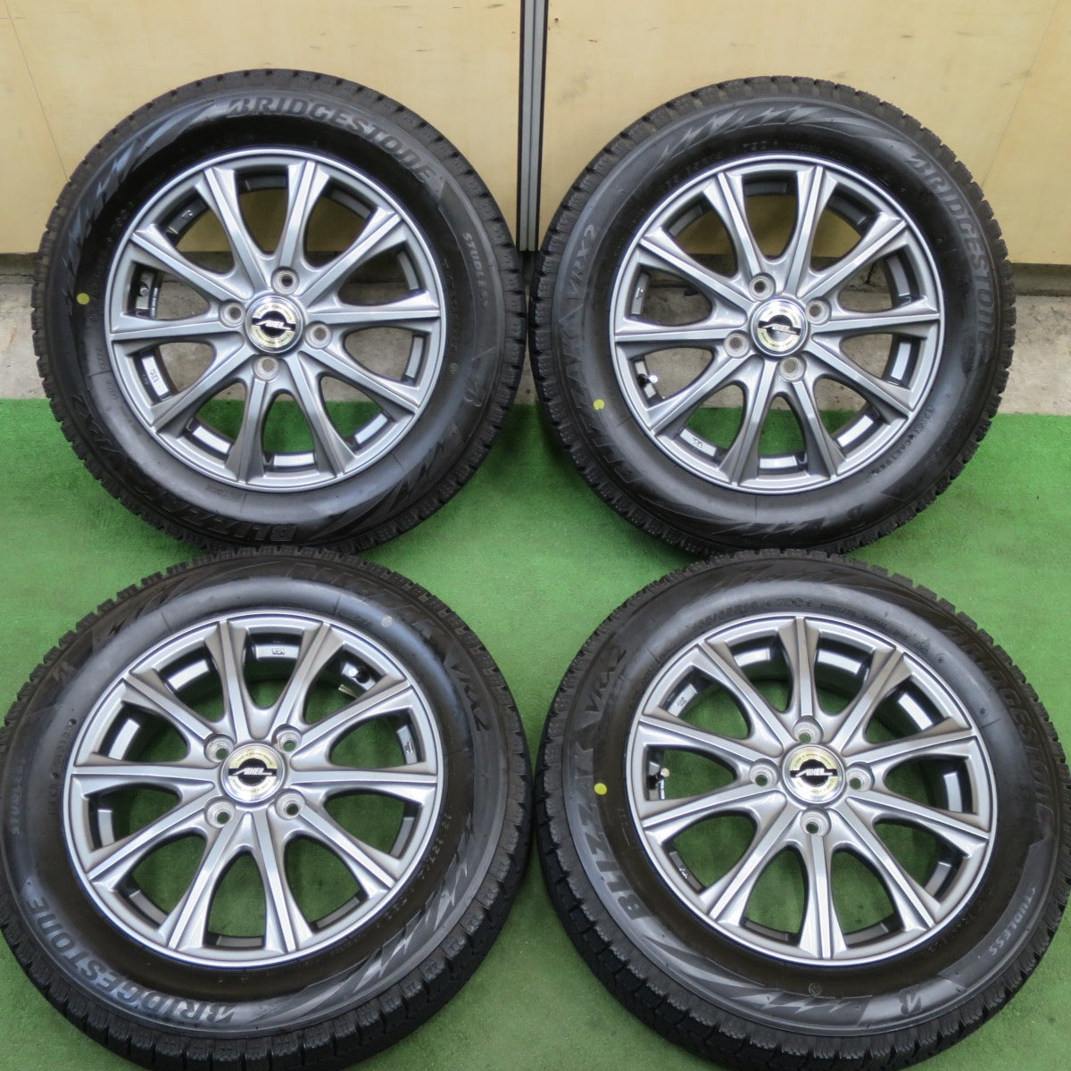 バリ溝！23年！キレイ！9.5分以上★スタッドレス 165/65R14 ブリヂストン ブリザック VRX2 AXEL アクセル 14インチ ハスラー フレアクロスオーバー 等 PCD100/4H★6022006TTス
