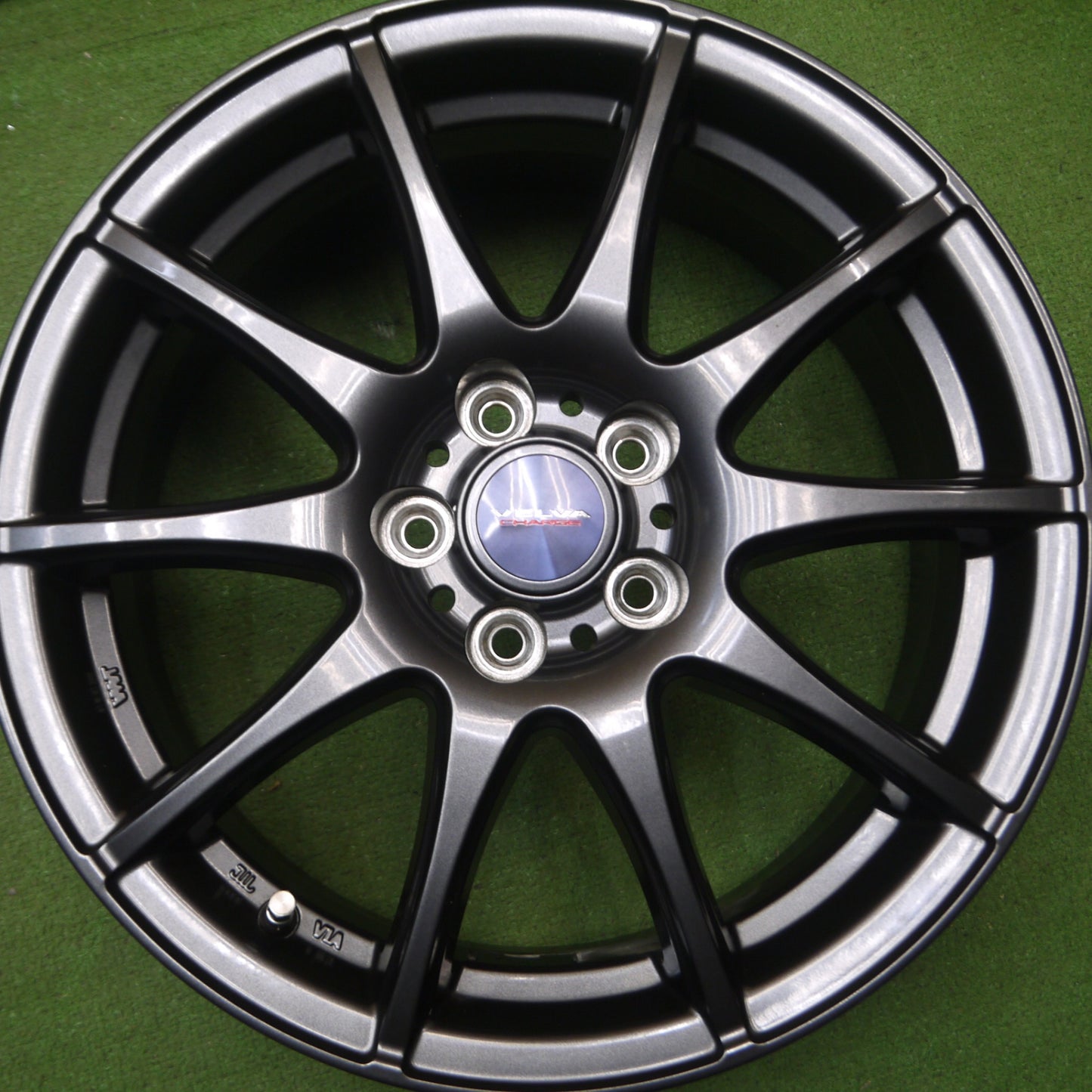 *送料無料* キレイ★VELVA CHARGE ヴェルヴァ ホイール 16インチ 16×6J PCD100/5H★4053105Hホ
