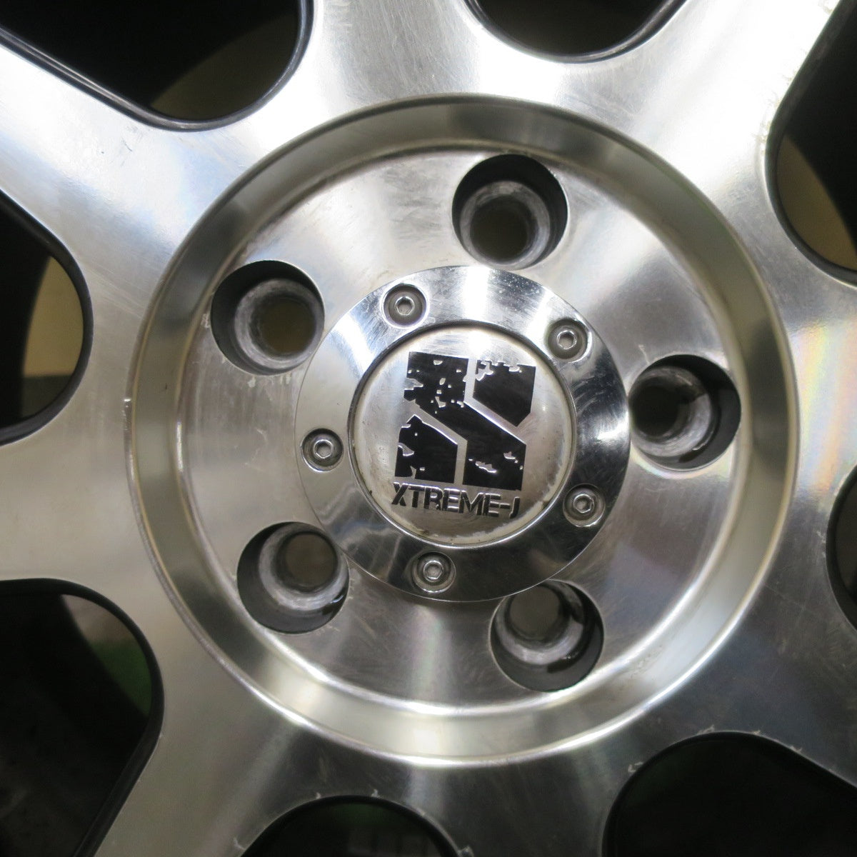 バリ溝！9分★XTREME-J 215/70R16 スタッドレス トーヨー ウインター トランパス MK4α 16インチ エクストリームJ PCD114.3/5H★5111102TTス