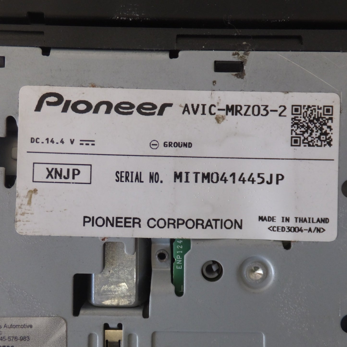 [送料無料] ★カロッツェリア carrozzeria カーナビ 楽ナビ AVIC-MRZ03-2[8]★