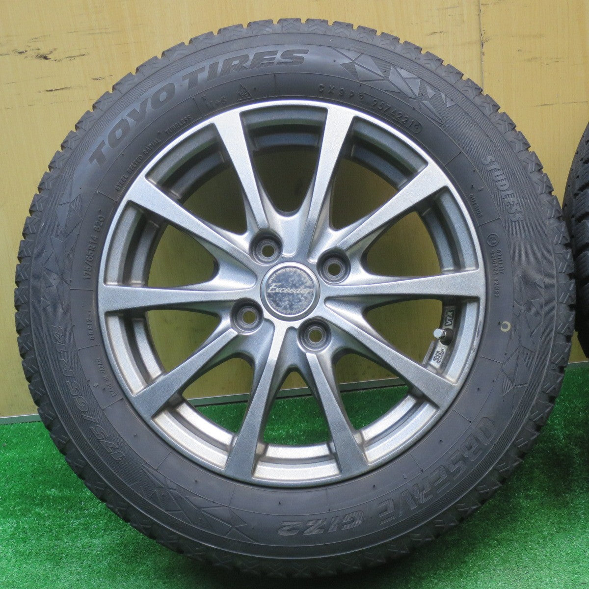 4本価格！21年★スタッドレス 175/65R14 トーヨー オブザーブ GIZ2 Exceeder エクシーダー 14インチ PCD100/4H★5111303NJス