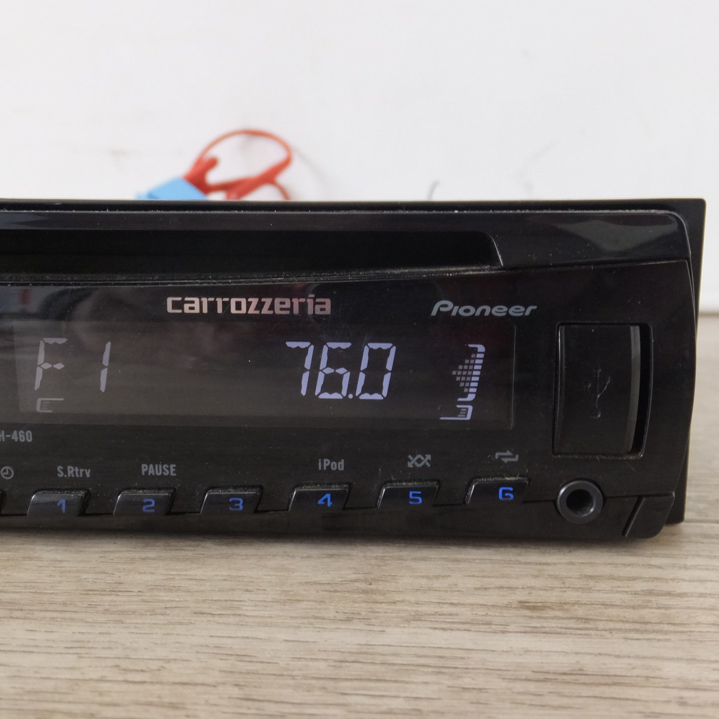 [送料無料] ★カロッツェリア carrozzeria カーオーディオ 1Dメインユニット DEH-460(20)★