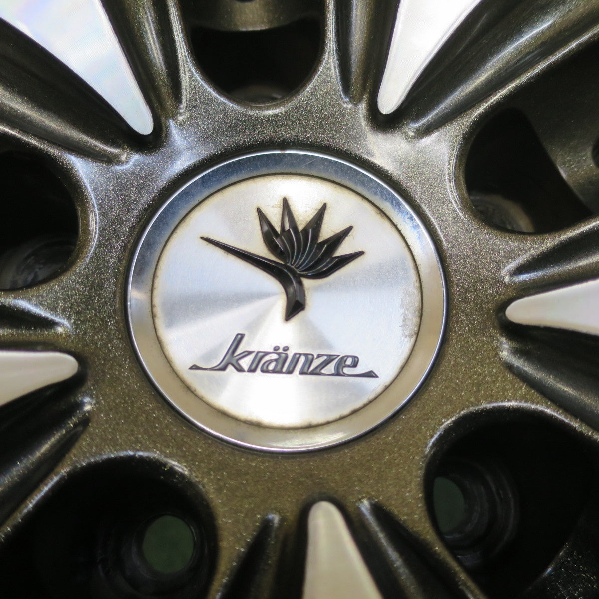 バリ溝！24年！9.5分以上★Kranze ELABORAR 225/30R20 ミネルバ ラジアル F105 クレンツェ エルアボラ 20インチ PCD114.3/5H★5101901IMノ