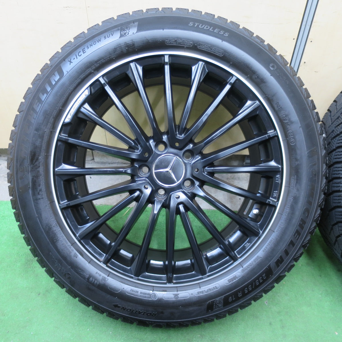 バリ溝！24年！キレイ！9分★ベンツ 等 EURO AXIS OPUS 235/55R19 スタッドレス ミシュラン X-ICE SNOW SUV 19インチ ユーロアクシス オーパス PCD112/5H★5111104TTス