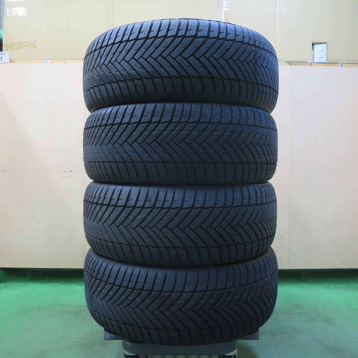 未使用！23年★215/50R18 ミネルバ ALL SEASON MASTER オールシーズン 18インチ タイヤ ヤリスクロス CX-30 等★5073105イオタ
