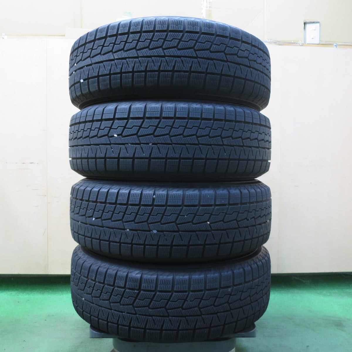 バリ溝！23年！9.5分以上★スタッドレス 195/65R15 ヨコハマ アイスガード iG70 Tirado@ La-Strada 阿部商会 ティラード ラストラーダ 15インチ PCD114.3/5H★5101409イス