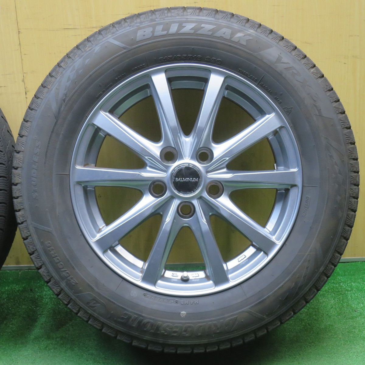バリ溝！25年！キレイ！8.5分★スタッドレス 215/65R16 ブリヂストン ブリザック VRX3 BALMINUM LS10 バルミナ 16インチ PCD114.3/5H★6033104NJス