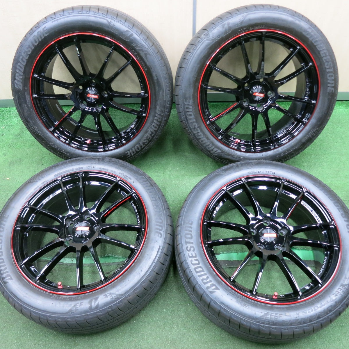*送料無料* バリ溝！22年！キレイ！8.5分★RAYS gram LIGHTS 57XTREME REVLIMIT EDITION 215/55R18 ブリヂストン トランザ T005A レイズ PCD114.3/5H★4061801NJノ