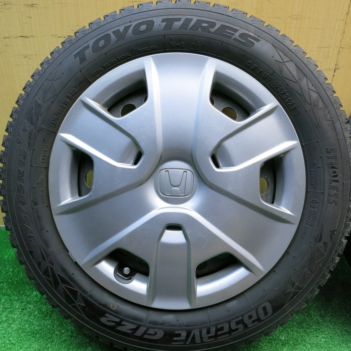 ほぼ未使用！21年！キレイ★ホンダ フリード フィット 等 純正 スチール 175/65R15 スタッドレス トーヨー オブザーブ GIZ2 15インチ PCD100/4H★5110610HAス