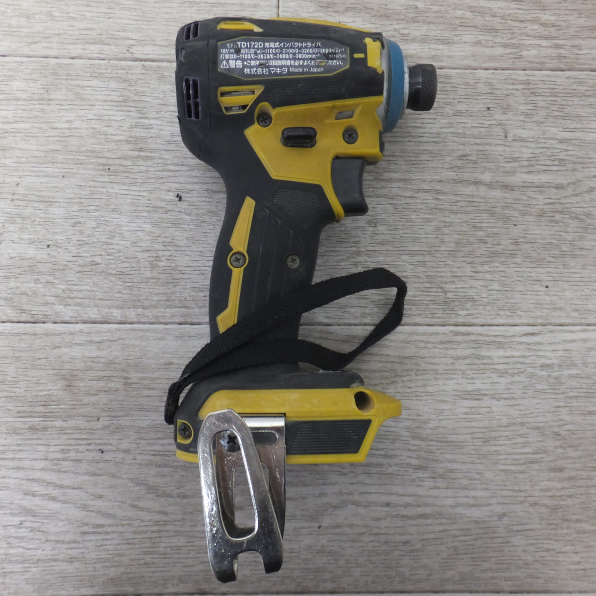 ★マキタ makita 充電式インパクトドライバ TD172D 18V 本体のみ ツートンカラー(2)★