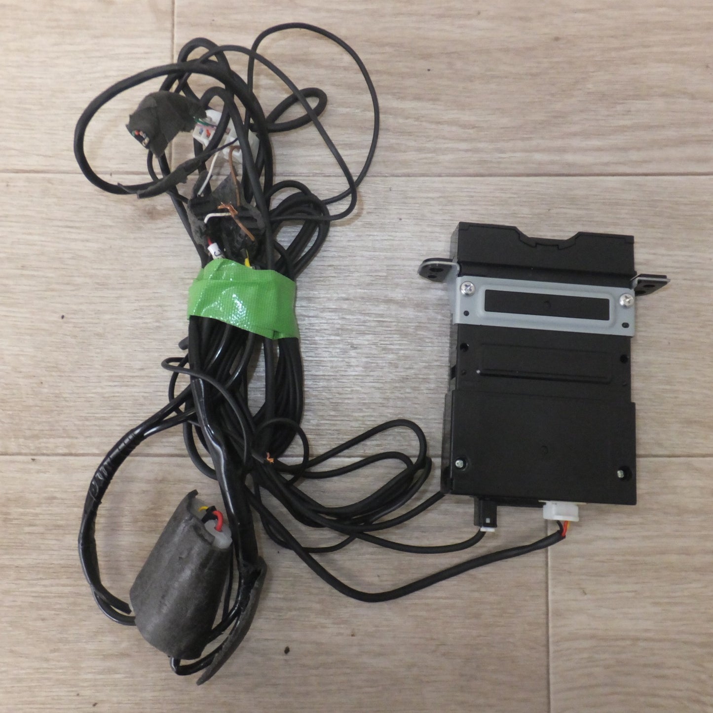 [送料無料] ★デンソー製 トヨタ ダイハツ 純正 ETC車載器 ビルトインタイプ DIU-6201 アンテナ分離型[84]★